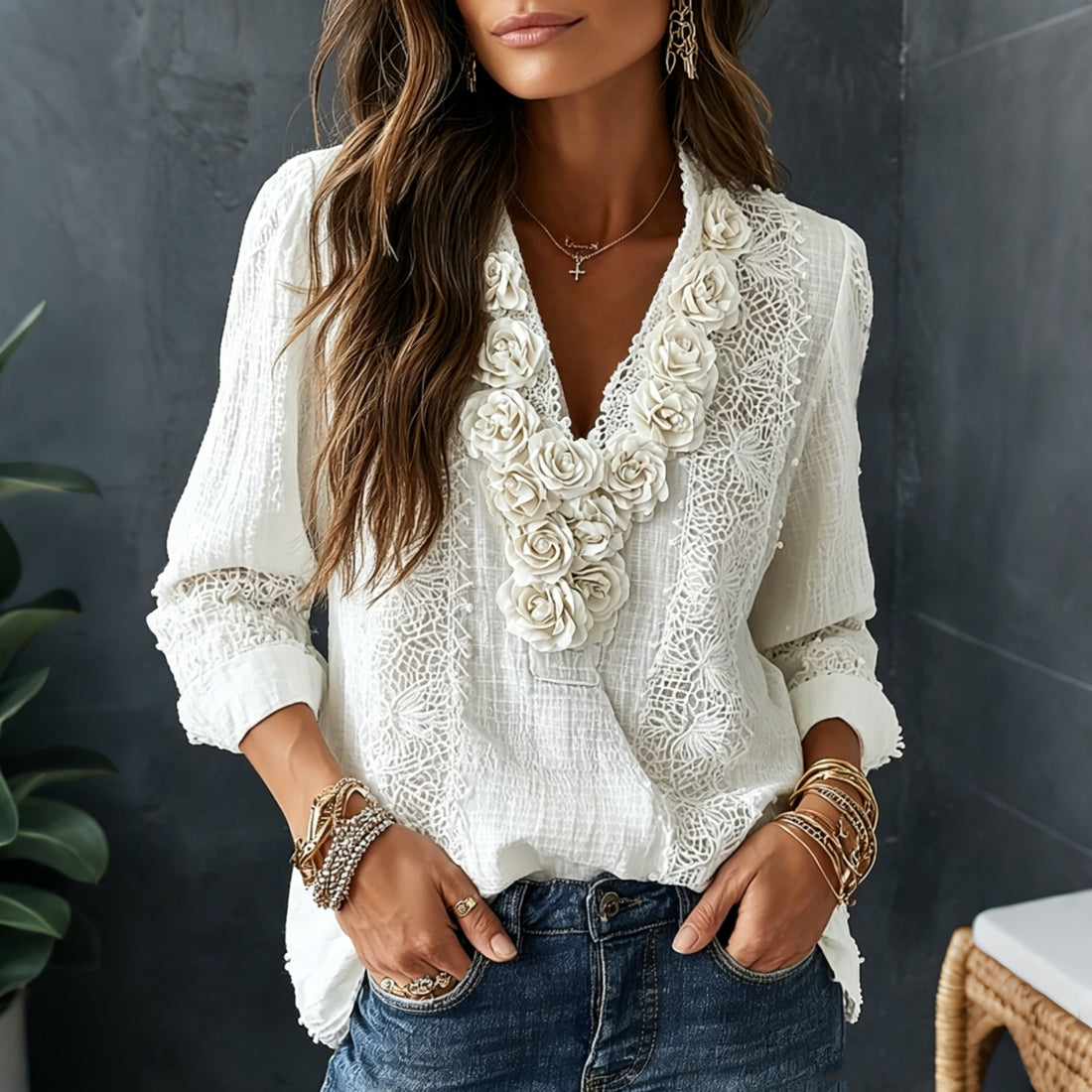 Women's Vintage White Rose Long Sleeve Casual T-shirt